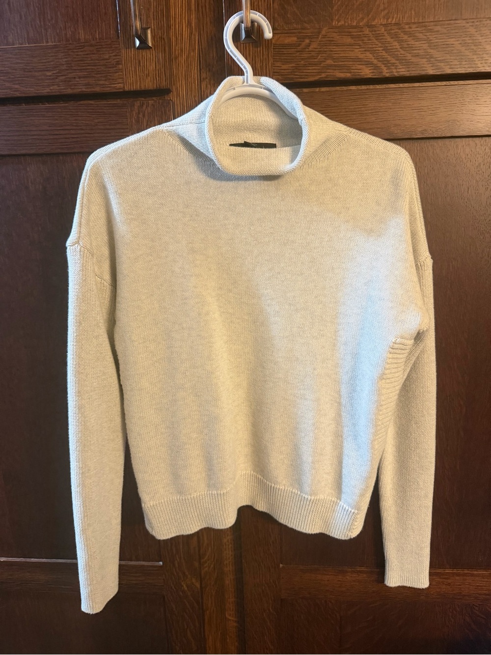 Tahari Light Gray Turtleneck Sweater